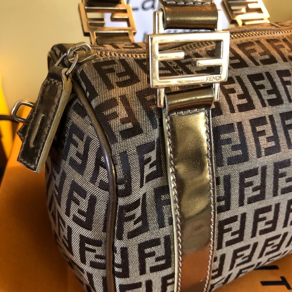 Mini gold fendi bauletto bag! - Picture 2 of 5